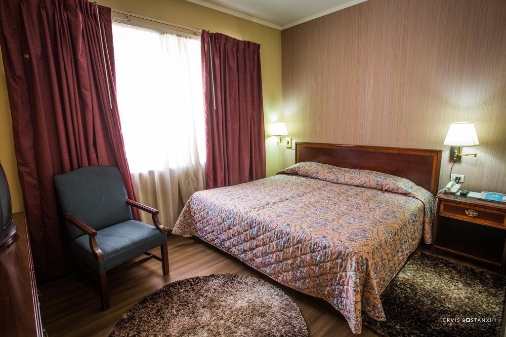 Hotel Regency Korce Exterior foto