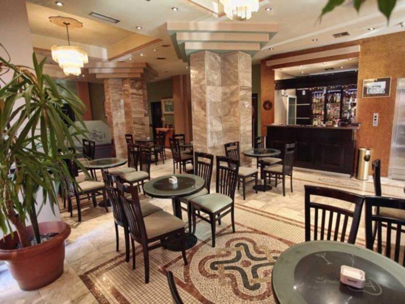 Hotel Regency Korce Exterior foto